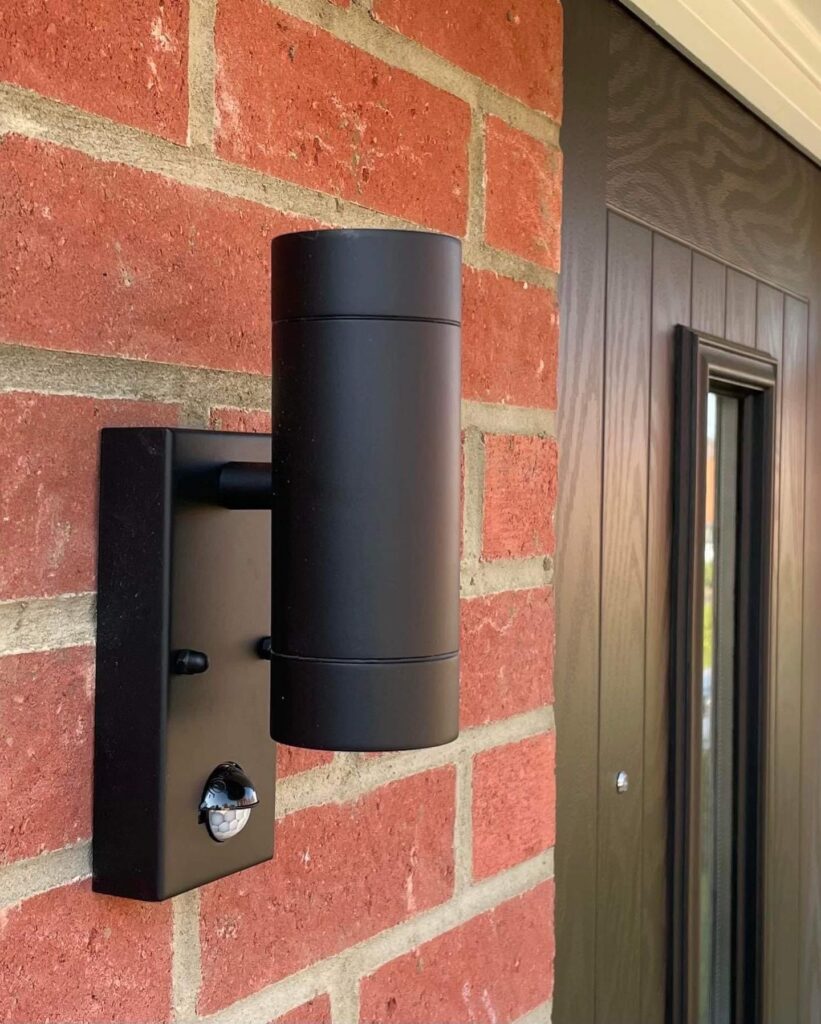Be-Electrical-Services-Northamptonshire-Outside-Lighting-Installs-02 - B-Electrical Services